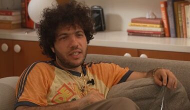 Benny Blanco has clarified his hygiene habits after Selena Gomez was roasted by fans for kissing his dirty feet