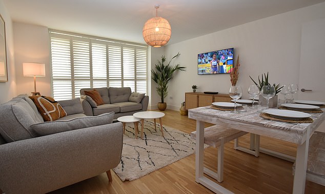 Les Dunes, a cosy three-bedroom, three-storey cottage close to Rye in East Sussex