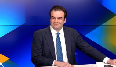 ‘We are being tested’, Eurogroup president says as oil rises above $100