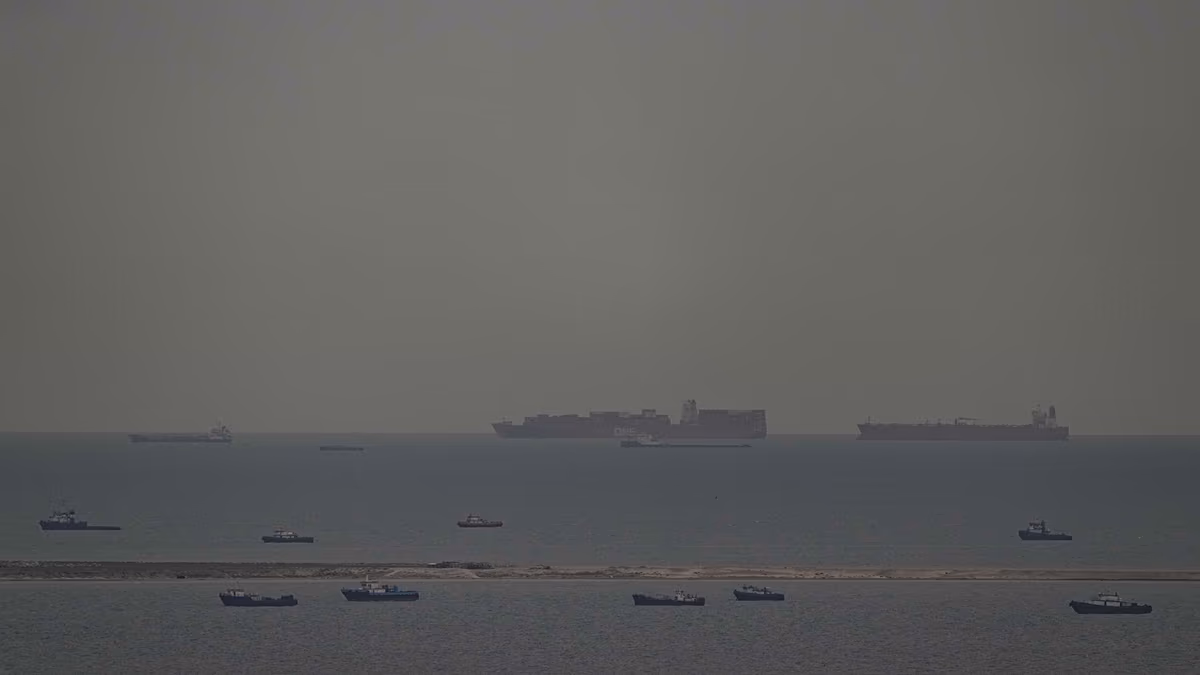 Strait of Hormuz shutdown: What implications for Europe, for how long and how high can prices go?