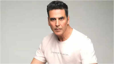 Akshay Kumar admits feeling inferior in front of educated people: 'Kabhi kabhi bahut chhota mehsoos karta hoon'