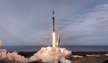 SpaceX launches 25 Starlink Satellites on  its Falcon 9 booster from the West Coast