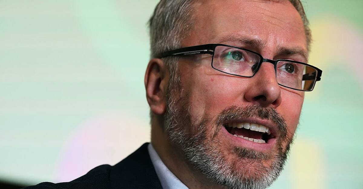 Government has ‘given up’ on emissions targets, says O’Gorman