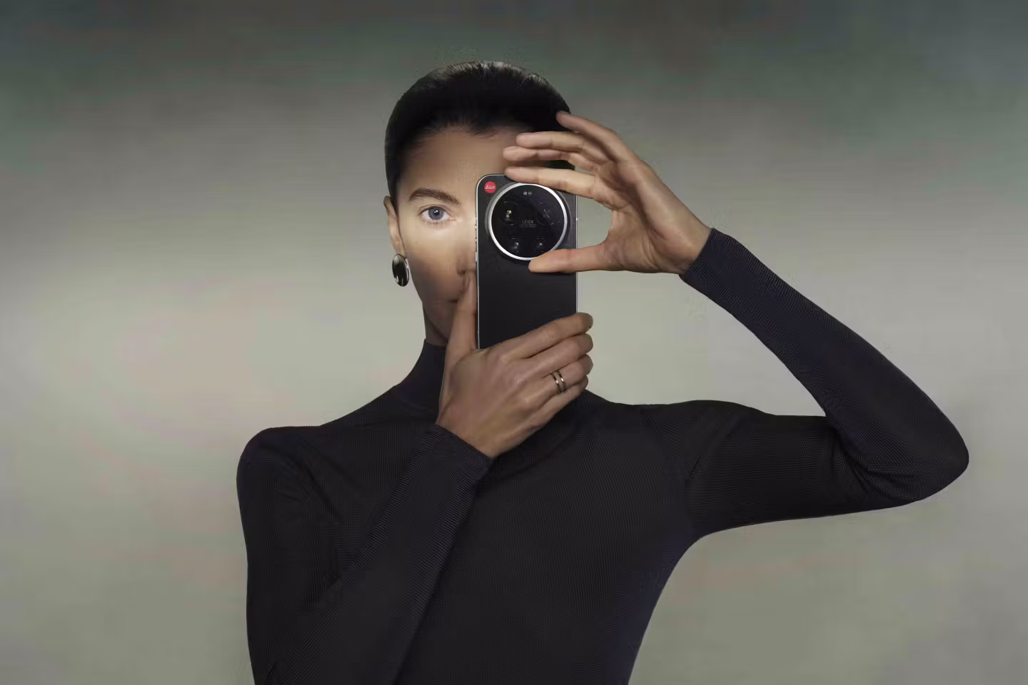 Only Leica Would Make a Phone With a Lens Cap