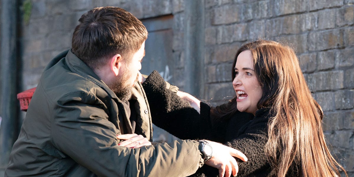 EastEnders confirms shock Lauren incident after big car lot change