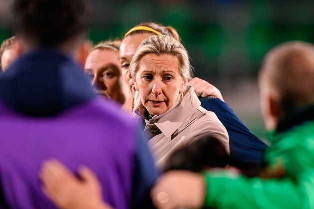 ‘I feel like I’ve been stabbed in the heart’ – Carla Ward rues defeat as French deny Ireland famous win
