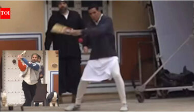 ‘Bhooth Bangla’: Akshay Kumar and Shikhar Dhawan bring cricket fever to the set | Hindi Movie News