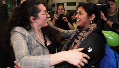 Passengers of second plane from Dubai return to Ireland