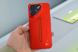 Pova Metal Tonino Lamborghini is a stunner in its vibrant red colorway