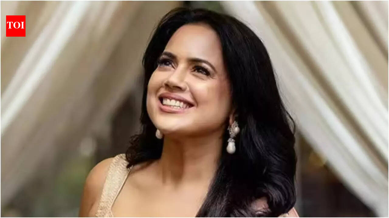 ‘I had to do body makeup to look fairer’: Sameera Reddy SLAMS Bollywood’s toxic beauty norms | Hindi Movie News