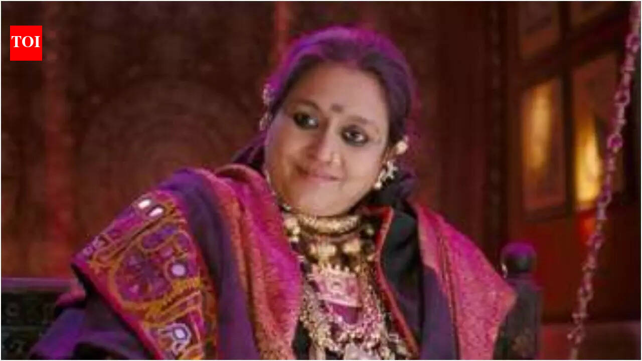 Supriya Pathak: 'No washrooms, no vanity vans': Supriya Pathak recalls they 'didn't care back then' on harsh realities of film sets in 80s | Hindi Movie News