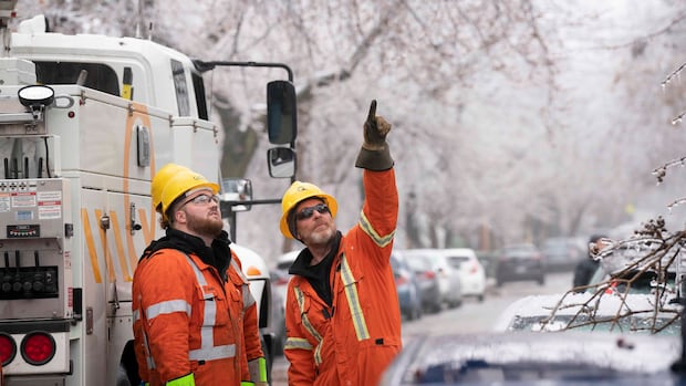 Quebec schools begin pre-emptively closing in anticipation of freezing rain storm
