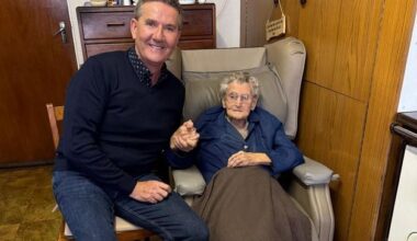 Daniel O’Donnell pays visit to Ireland’s oldest person Eileen Hynes: ‘Such a pleasure to meet her’
