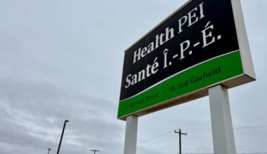 Staff, union speak out against P.E.I.'s child and youth psychiatry unit moving into QEH