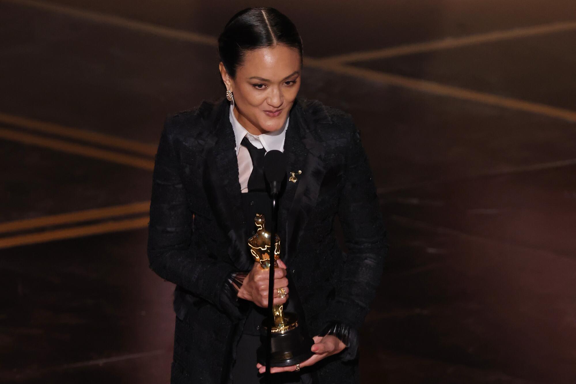 Autumn Durald Arkapaw accepts the Oscar for cinematography for "Sinners."