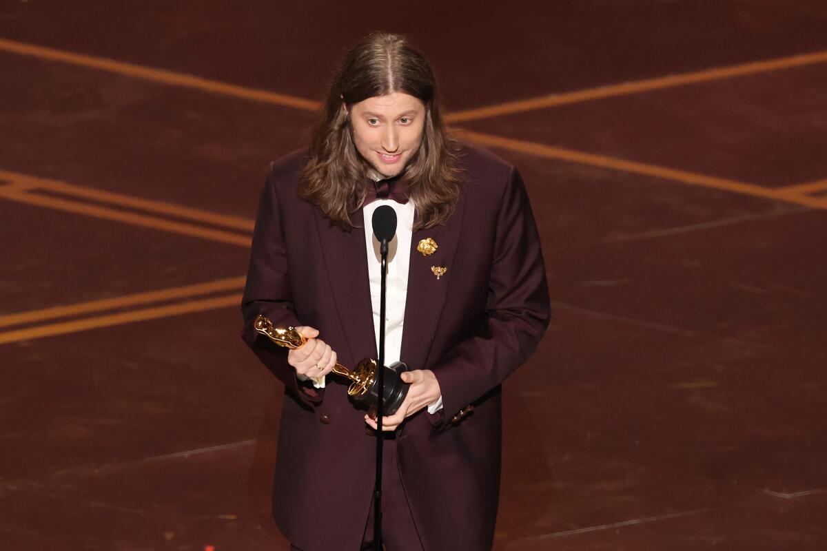 Ludwig Göransson accepts the Oscar for original score.