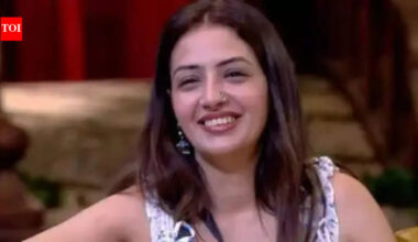 Chandrika Dixit: Bigg Boss OTT 3 fame Chandrika Dixit aka Vada Pav girl slams trolls over her controversial statement; says, ‘For my son…’ |