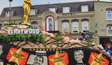 Jessie Buckley fever in Killarney as St Patrick’s parade takes place