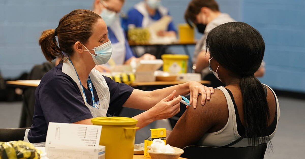 Students begin receiving vaccines following deadly outbreak