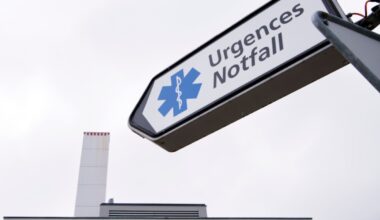 Swiss lawmakers back CHF50 fee for emergency hospital visits