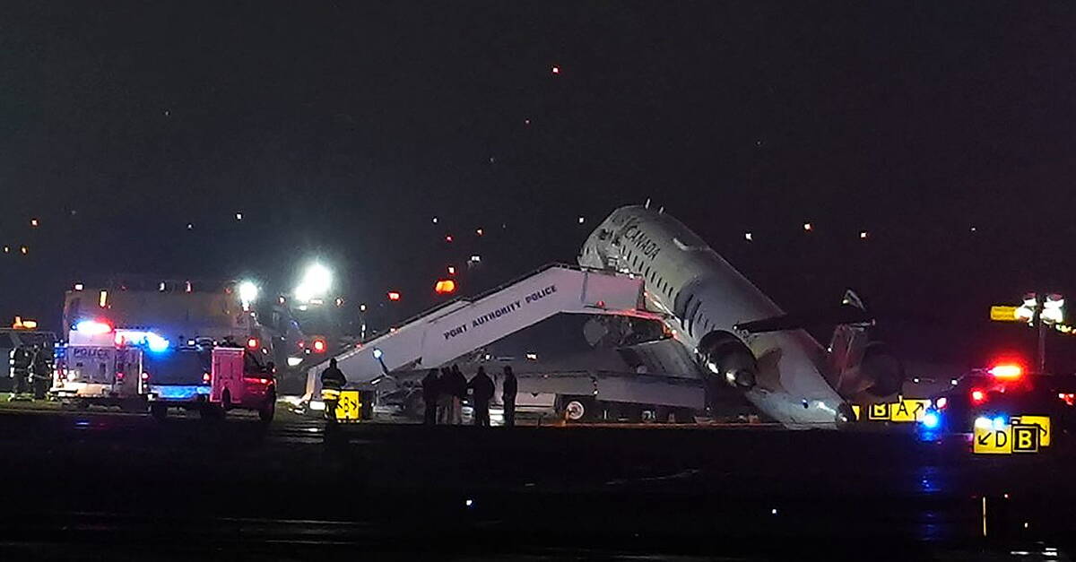 Pilot and co-pilot killed in runway collision at LaGuardia Airport