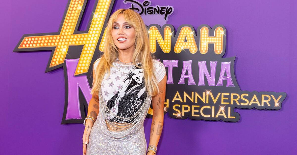 Hannah Montana anniversary special is a gift for fans and for me