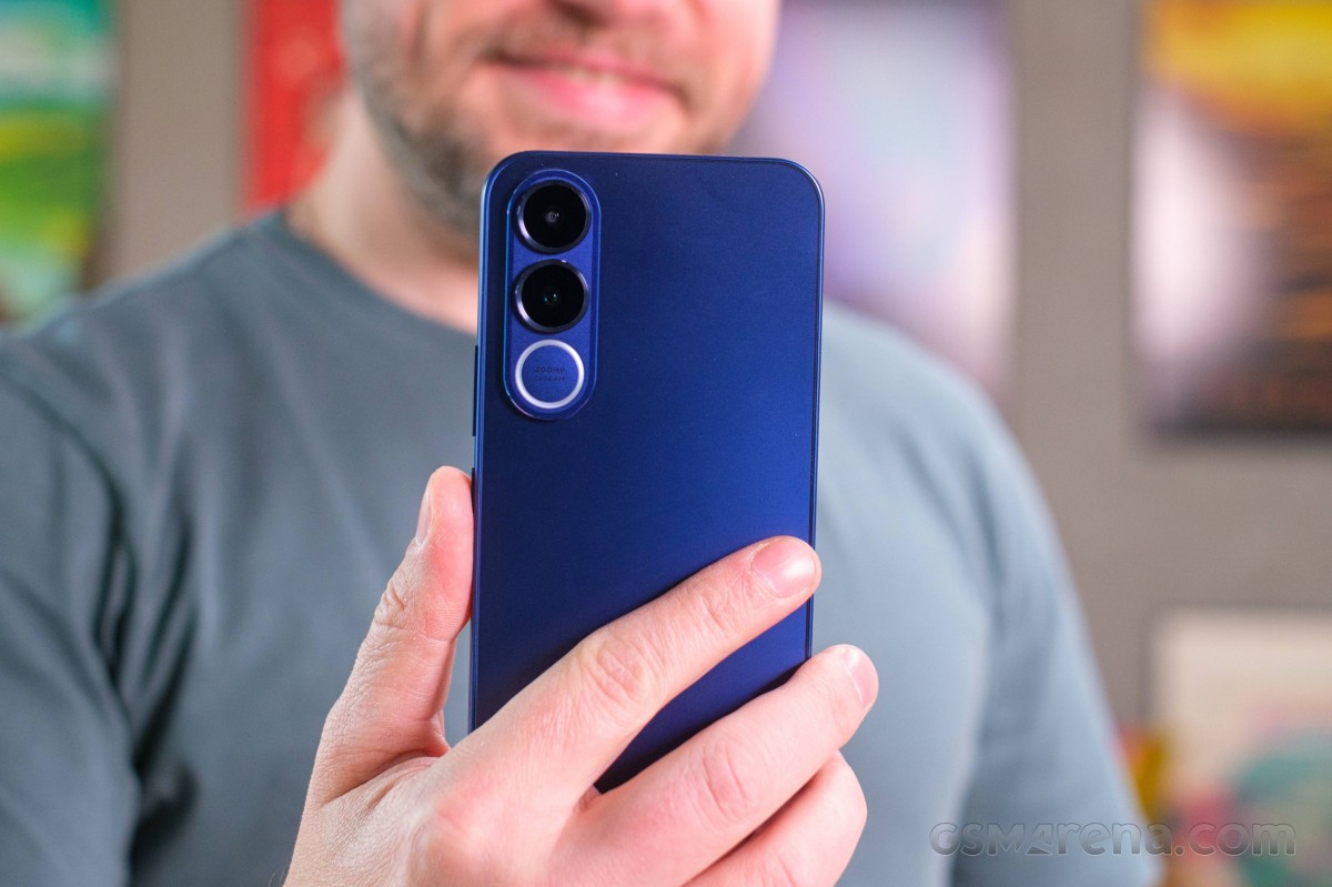 vivo V70 FE in for review