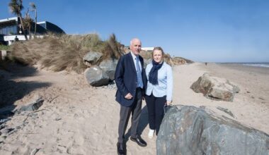 ‘Unfolding crisis’ in Rosslare as coastal erosion threatens to claim Kelly’s Hotel – ‘We cannot wait another winter’