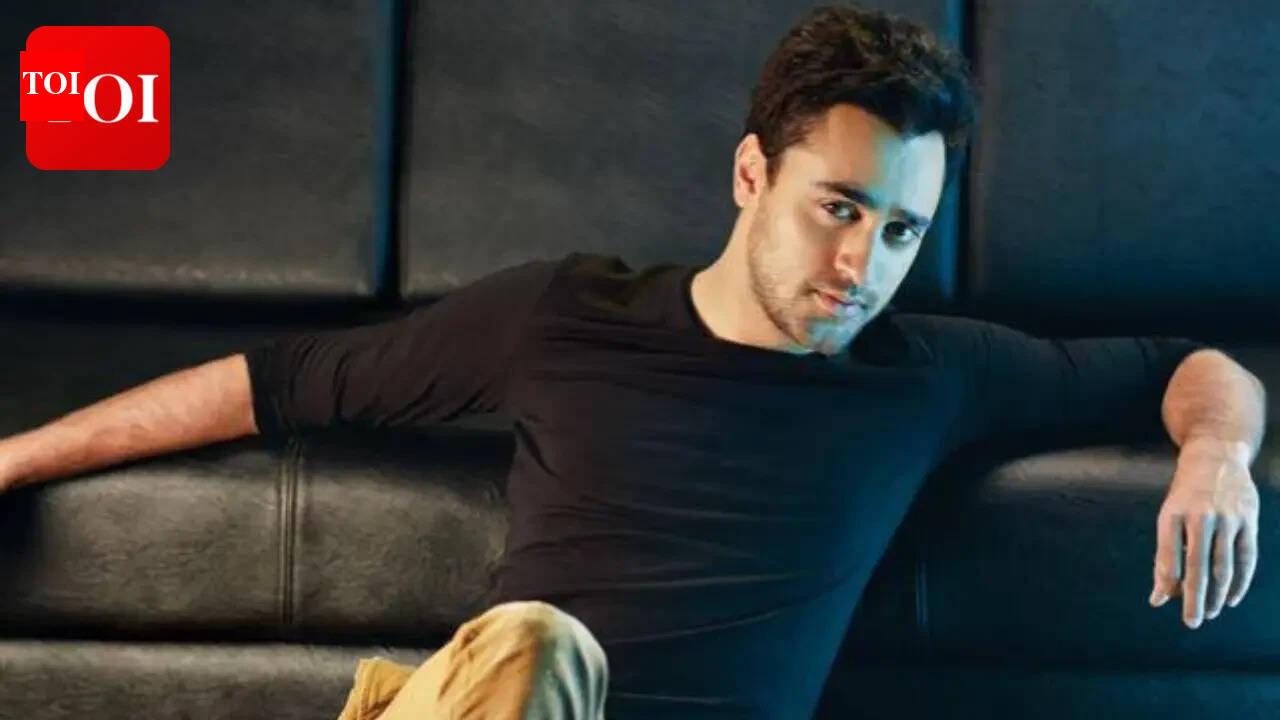 Imran Khan questions ‘angry hero’ trend, says he has no interest in ‘playing a hairy man covered in blood’ |