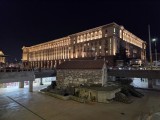 Low-light comparison, main camera (1x): Galaxy S26 Ultra - 23mm, f/1.4, ISO 1600, 1/100s (4000x3000px) - Galaxy S26 Ultra vs. Galaxy S25 Ultra
