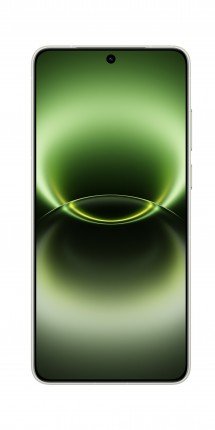 The vivo X300 Ultra in Green
