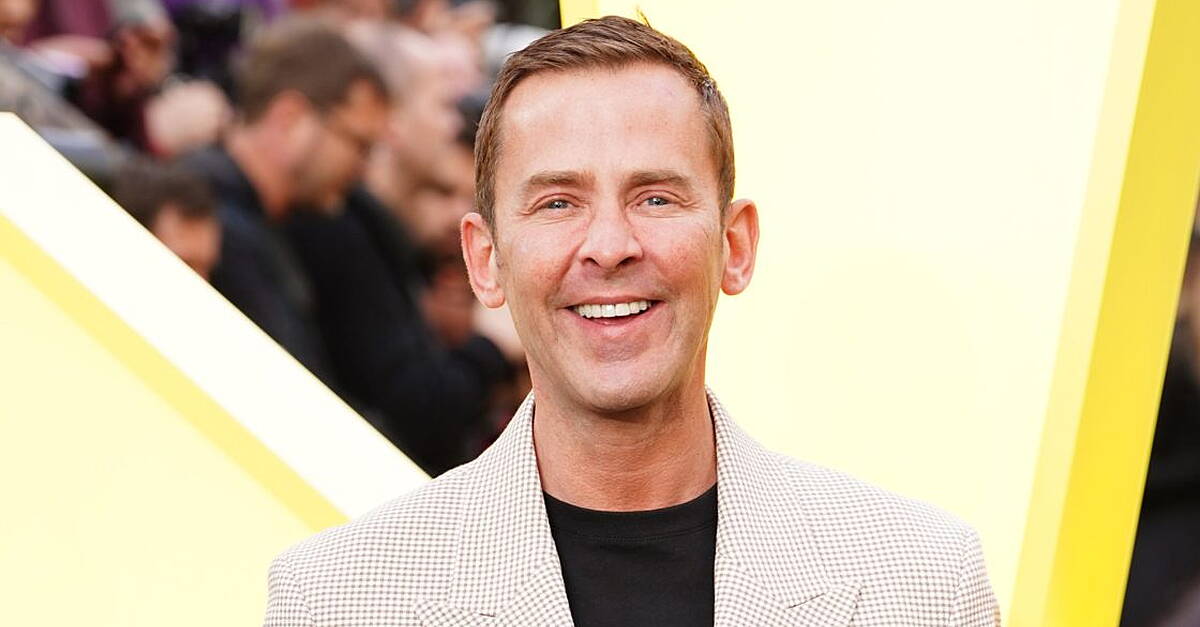 Scott Mills abruptly taken off air before sacking over personal conduct