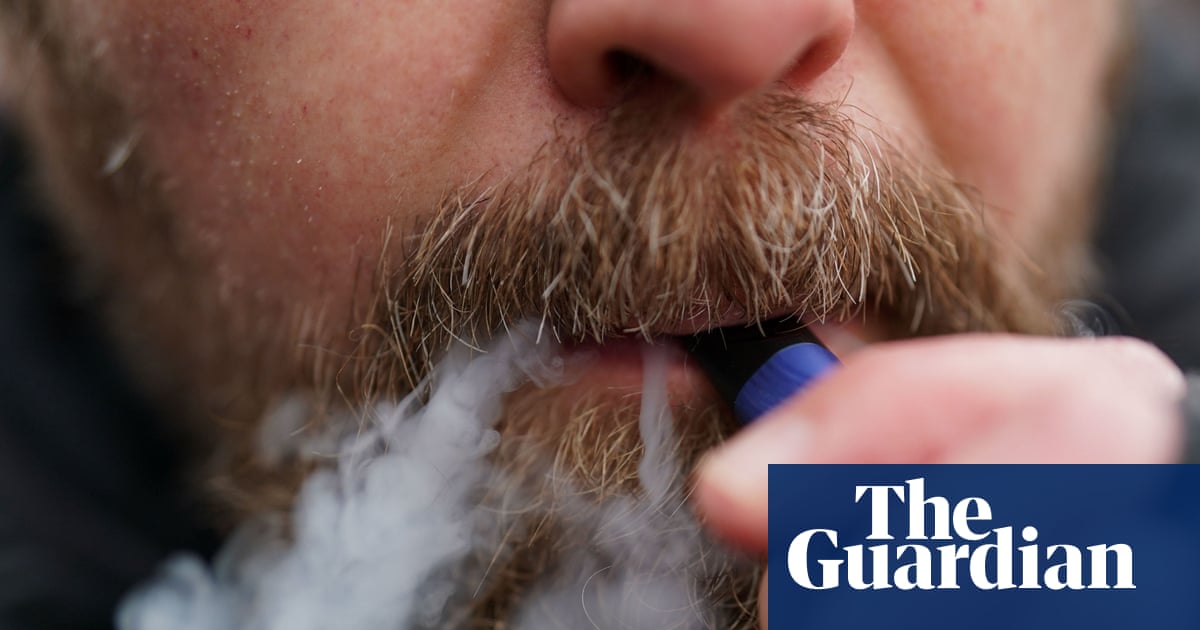 Vaping likely to cause lung and oral cancer, Australian researchers find in new review of evidence | Health
