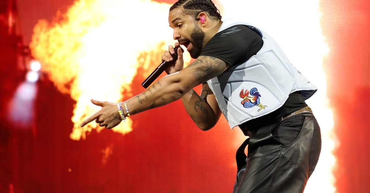 Drake Can't Help But Air Decade-Old Awards Show Grievance While Honouring Nelly Furtado