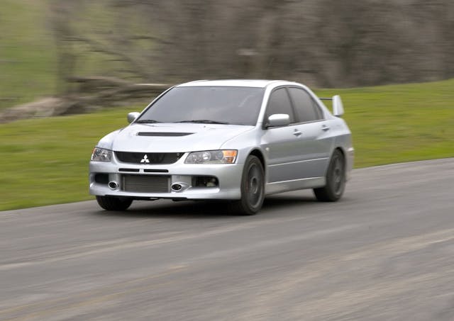 Mitsubishi Evo IX MR front three-quarter japanese cars market