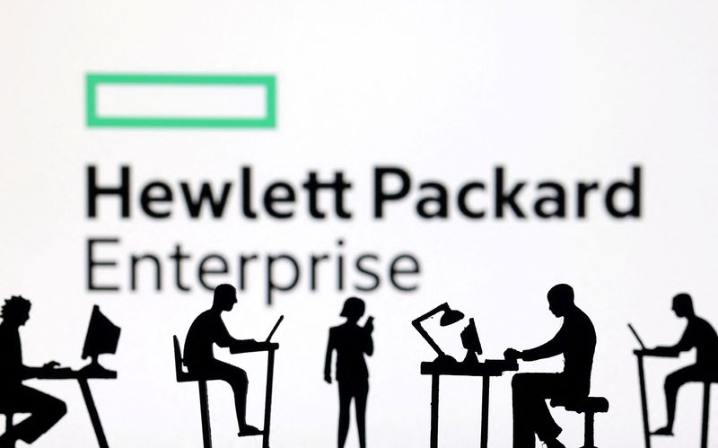 Hewlett Packard Enterprise projects revenue above estimates on AI boom