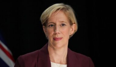 NZ central bank warns prolonged energy shock could force rate hikes