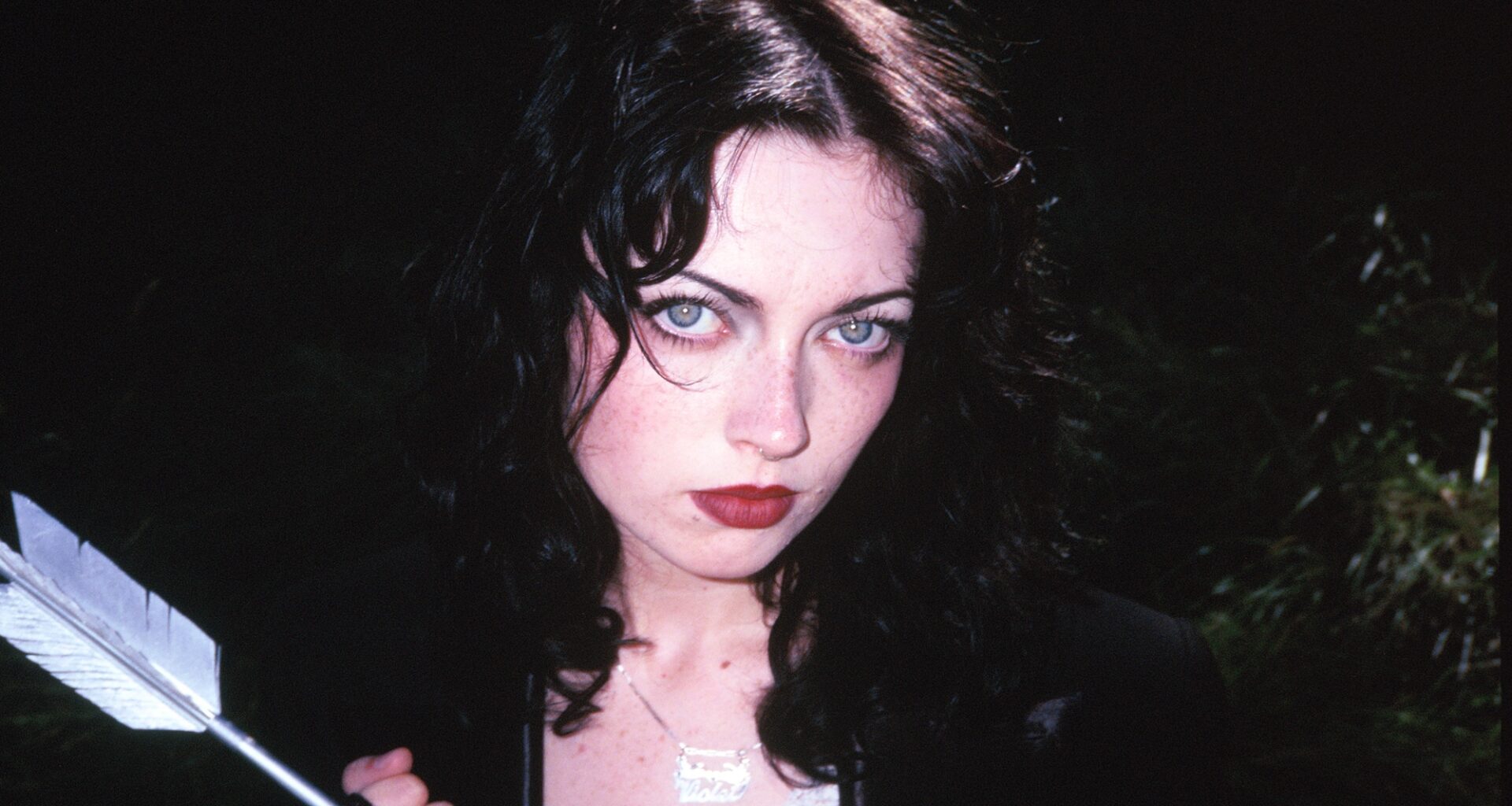 Violet Grohl announces debut album 'Be Sweet To Me' with rollicking single '595'