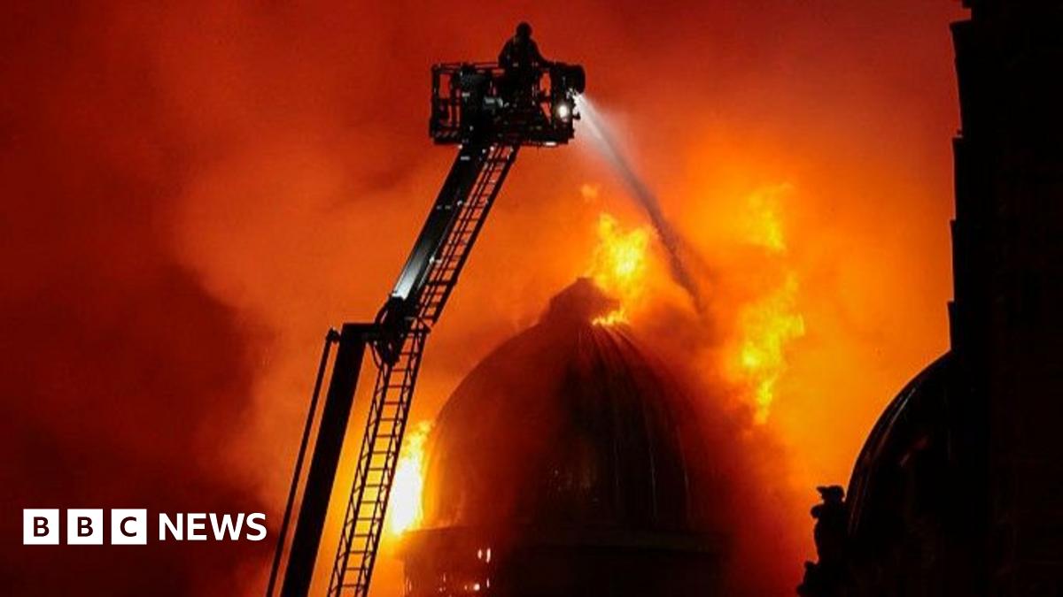 Glasgow Central: Building collapses next to station as fire causes major disruption