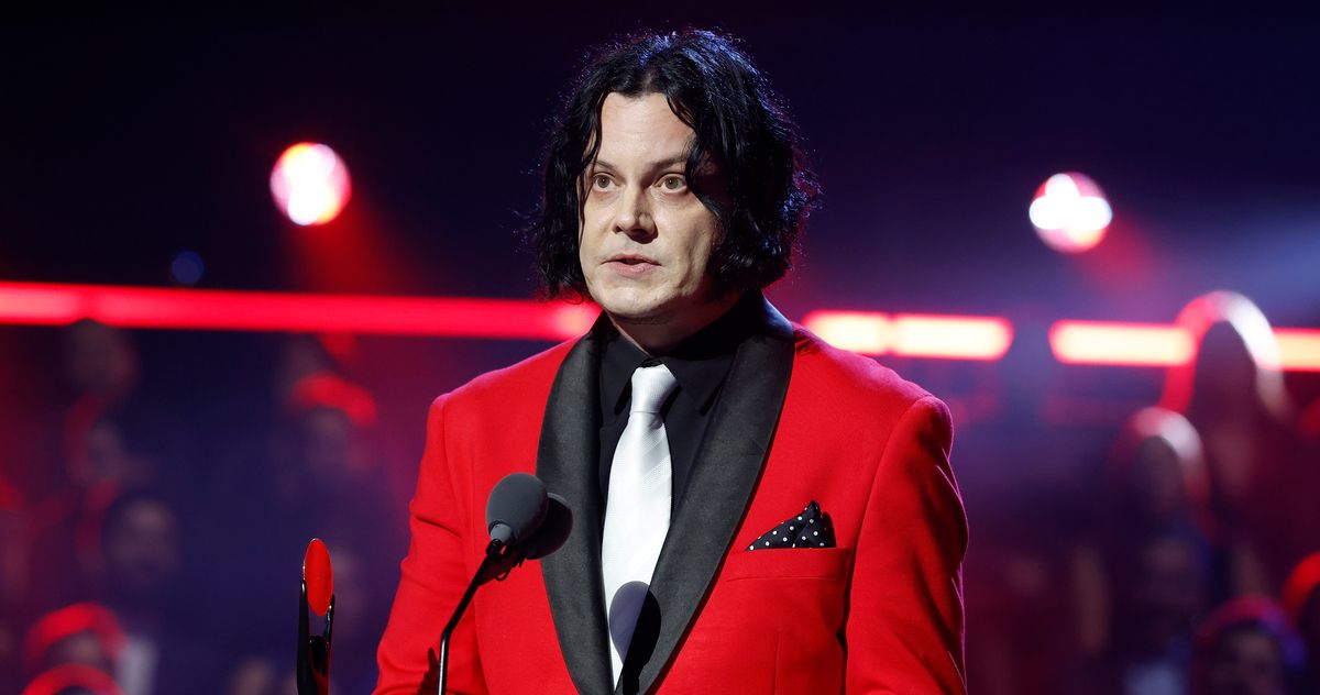 Jack White Forced to Issue Taylor Swift Clarification