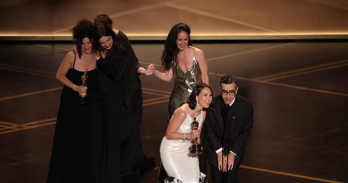 Rare Oscars tie goes to best live-action short film winners 'The Singers,' 'Two People Exchanging Saliva'