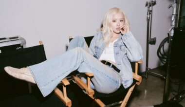 Rosé has signed a multi-year partnership with Levi's.