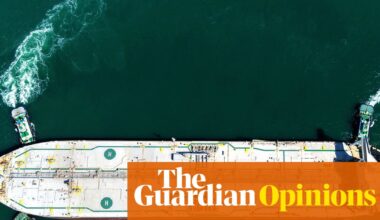If there was ever a moment for Australia’s shift to renewables and EVs, this is it | Adam Morton