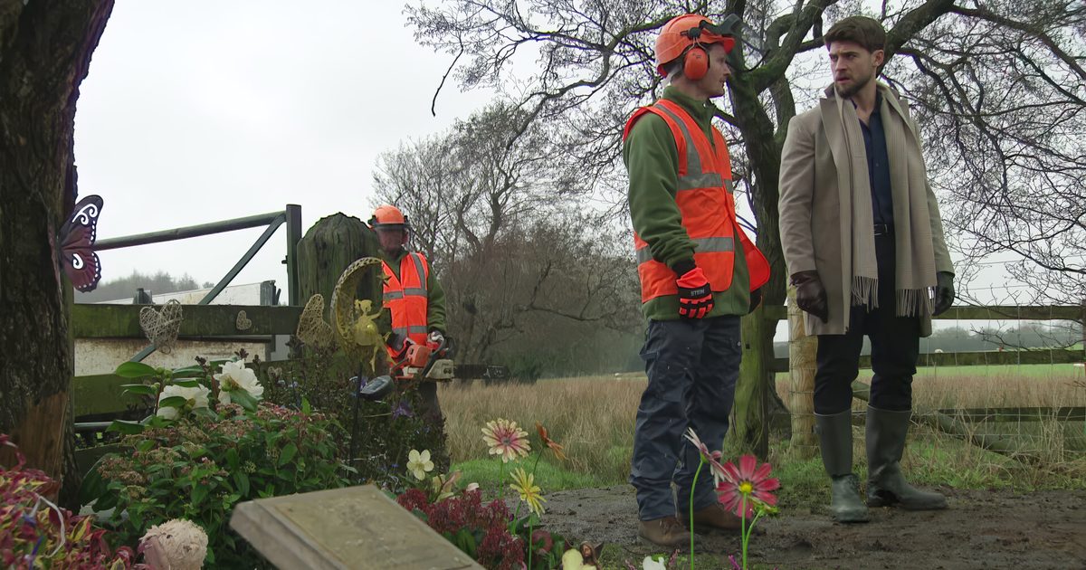 Emmerdale airs low for Joe Tate in Dingle feud in early ITX release