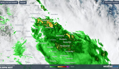 Sky clears as Bundaberg flooding nears 2010 peak