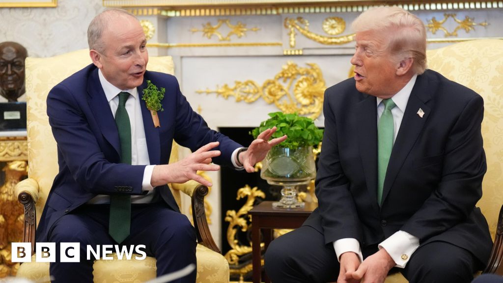 Donald Trump doubles down on Keir Starmer criticism as Micheál Martin boxes clever - BBC