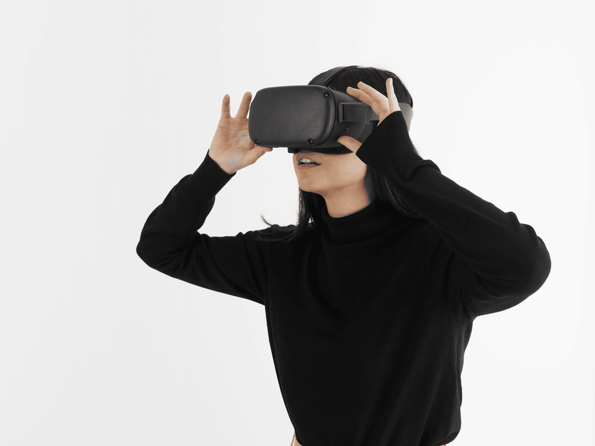 Effectiveness of Virtual Reality–Based Early Rehabilitation Strategies on Pain, Sleep, Anxiety, Balance, Cognition, and Limb Motor Function in Adult Intensive Care Unit Patients: Systematic Review and Meta-Analysis of Randomized Controlled Trials