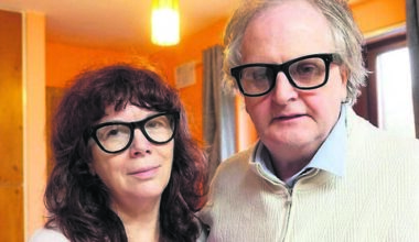 How AI glasses are helping one blind couple to live a more independent life - News