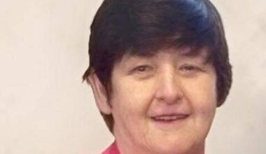 Beloved member of staff retires after more than 30 years - News