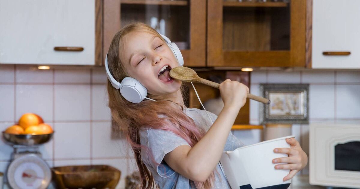 Watching a child get into a tune is beautiful but what is this ‘cursive singing’ trend about?